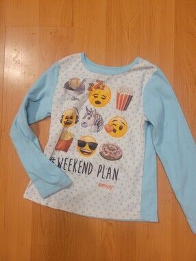 Emoji Girls' Light Blue Weekend Plan Long Sleeve Tee